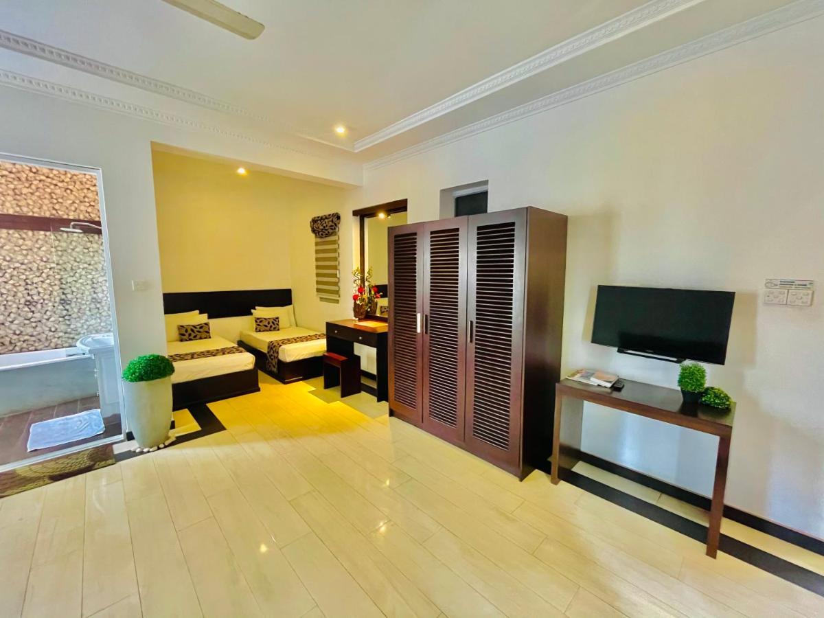 8 Plus Motels Negombo Exterior photo